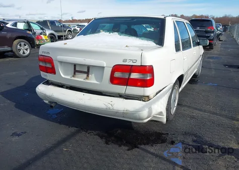 1998 Volvo S70 Gtas/Gtms z USA, uszkodzony, nr VIN YV1LS5538W1475433